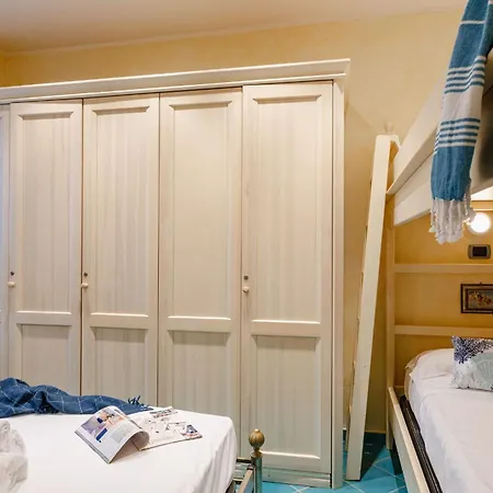 Italian Experience-suite La Torre Apartment