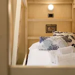 Italian Experience-suite La Torre Apartment *